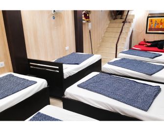 Goroomgo Comfort Hostel Charbagh Lucknow - Lucknow - Habitación