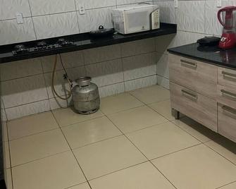 Large house accommodates up to 6 people - Juazeiro do Norte - Küche