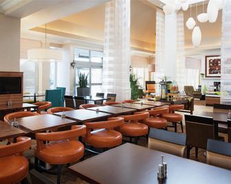 Hilton Garden Inn West Edmonton - Edmonton - Restaurant