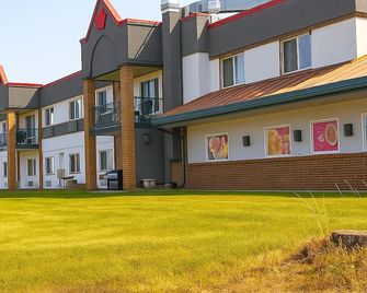 BCMInns Drayton Valley - Drayton Valley - Building
