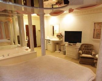 Magnolia Inn & Suites - Southaven - Habitación