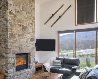 Ski Fall At Lake Crackenback - Crackenback - Living room