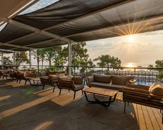 Crystal Aura Beach Resort & Spa - Kemer - Balcony