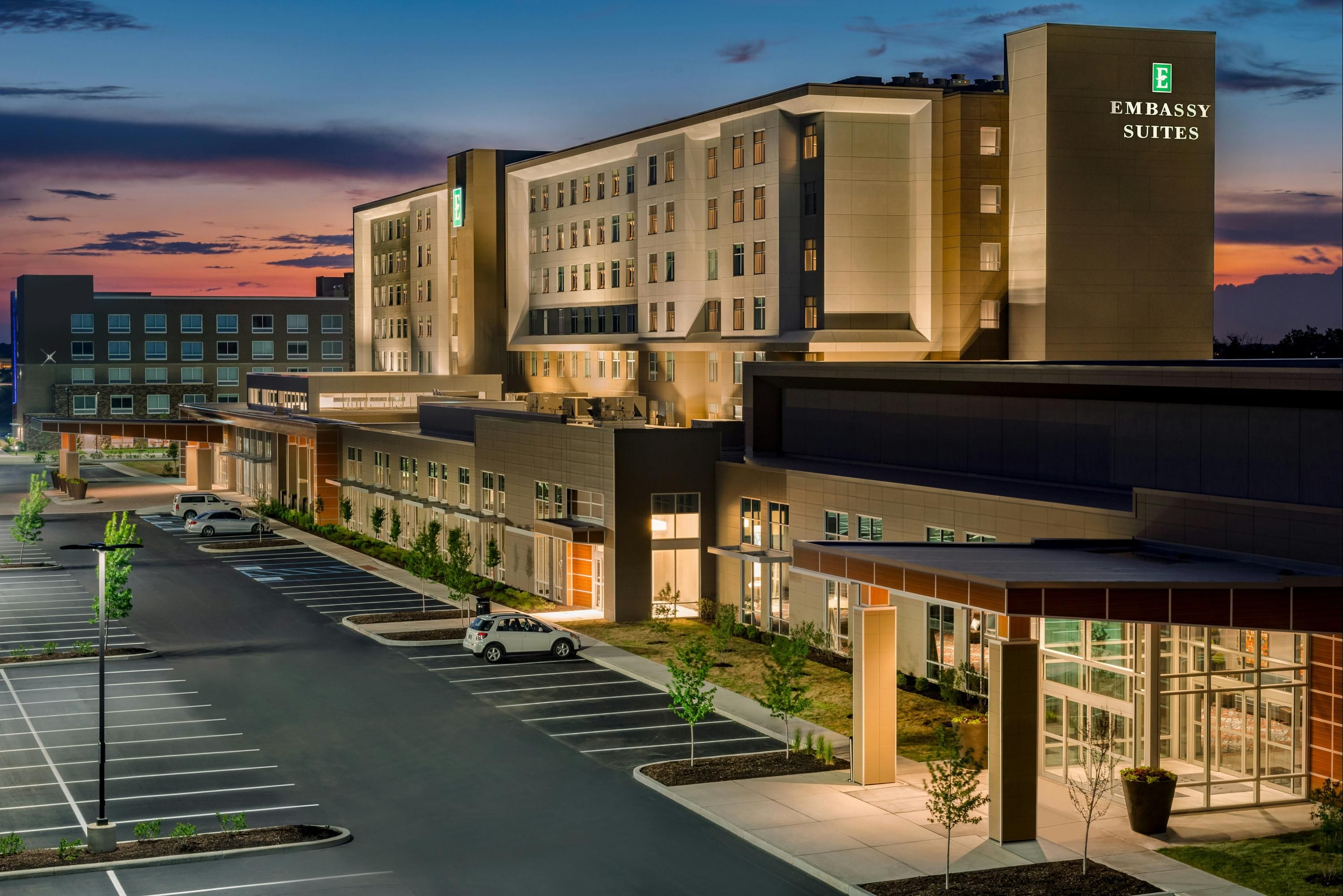 Embassy Suites by Hilton Noblesville Indianapolis Conference Center - Noblesville - Gebouw