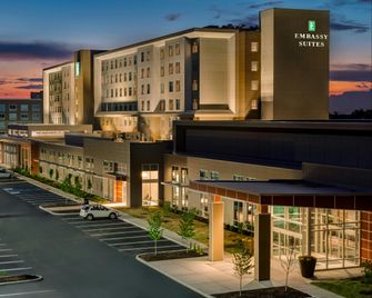 Embassy Suites by Hilton Noblesville Indianapolis Conference Center - Noblesville - Gebouw