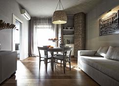 Ferrini Home - Suites - Catania - Dining room