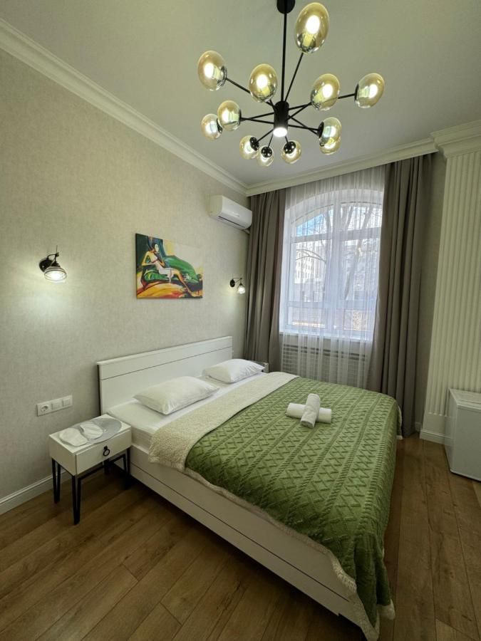 Rose Art hotel