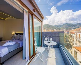 Ossuna Bay Hotel Boutique - Cefalù - Balkón