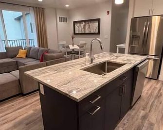 Aspen Heart Suite - Castle Rock Condos - Richfield - Keuken