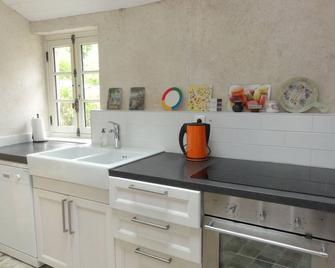 House of character, 500 meters from sandy beaches - Landunvez - Cocina