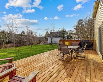 Historic 3br W Modern Comforts In Holyrood - Holyrood - Balcony