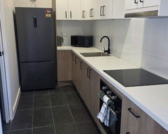 Heritage City Motor Inn - Broken Hill - Kitchen