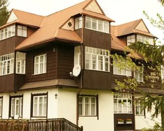 Willa Zwolakówka - Istebna - Building