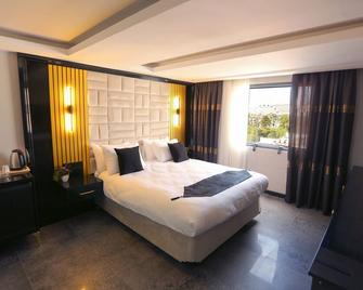 Ky Continental Apartments - Izmir - Bedroom