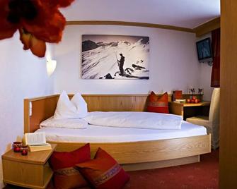 Hotel Alpenfriede - Hochsölden - Bedroom