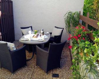 Ferienwohnung Gersprenztal - Reichelsheim - Patio
