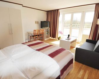 Ambassador Parkhotel - Munich - Bedroom