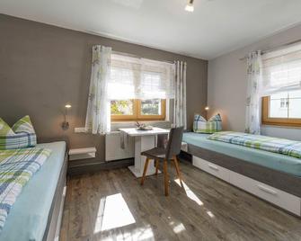 Vacation apartment on the long mile - Holiday apartment on the long mile - Ebermannstadt - Schlafzimmer