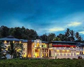 Royal Classic Resort - Kandy - Edificio
