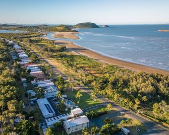 Kinka Palms Motel - Yeppoon - Вигляд зовні