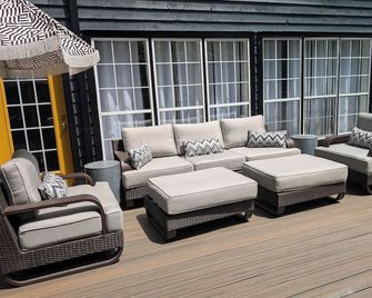 Spacious and Serene Smoky Mountain Retreat- the Perfect Launch for the Dragon! - Maryville - Patio