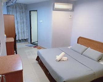 I-Winton Hotel - Mentekab - Bedroom