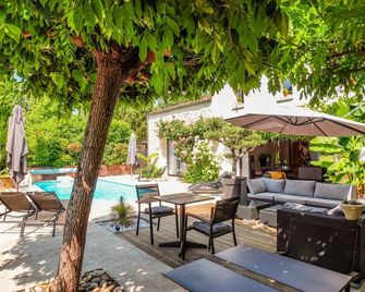 Le Logis de La Brumanderie - Saintes - Saintes - Patio