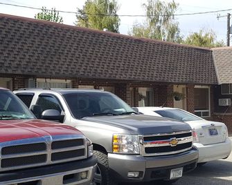 Trails End Motel - Lewistown