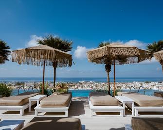 Hotel Napa Suites Adults Only - איה נאפה - בריכה