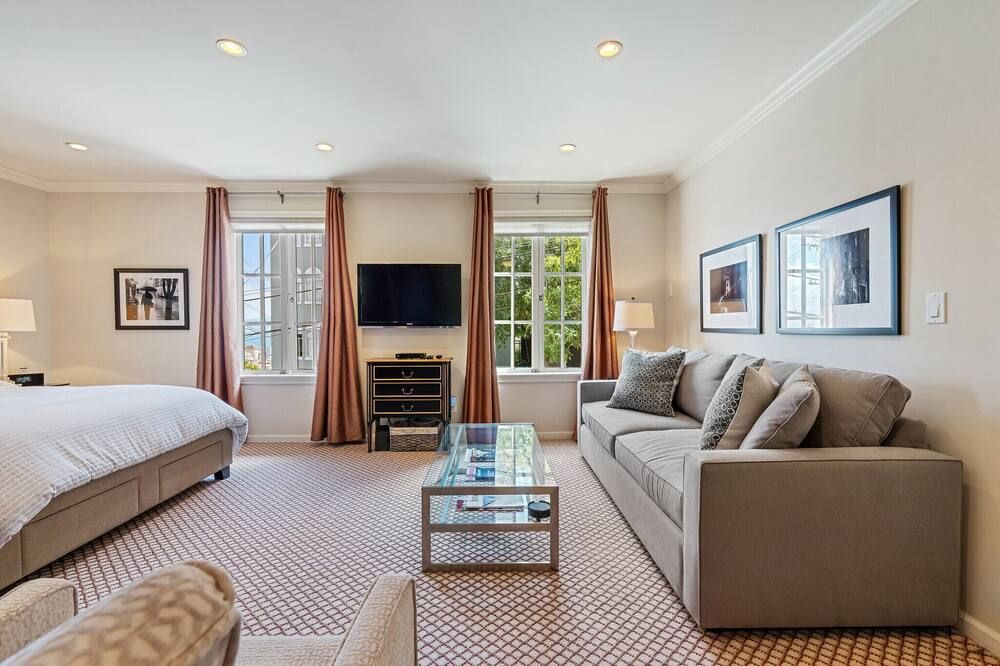 Available This Summer: 50+ Five Star Reviews! - سان فرانسسكو - غرفة معيشة