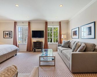 Available This Summer: 50+ Five Star Reviews! - سان فرانسسكو - غرفة معيشة