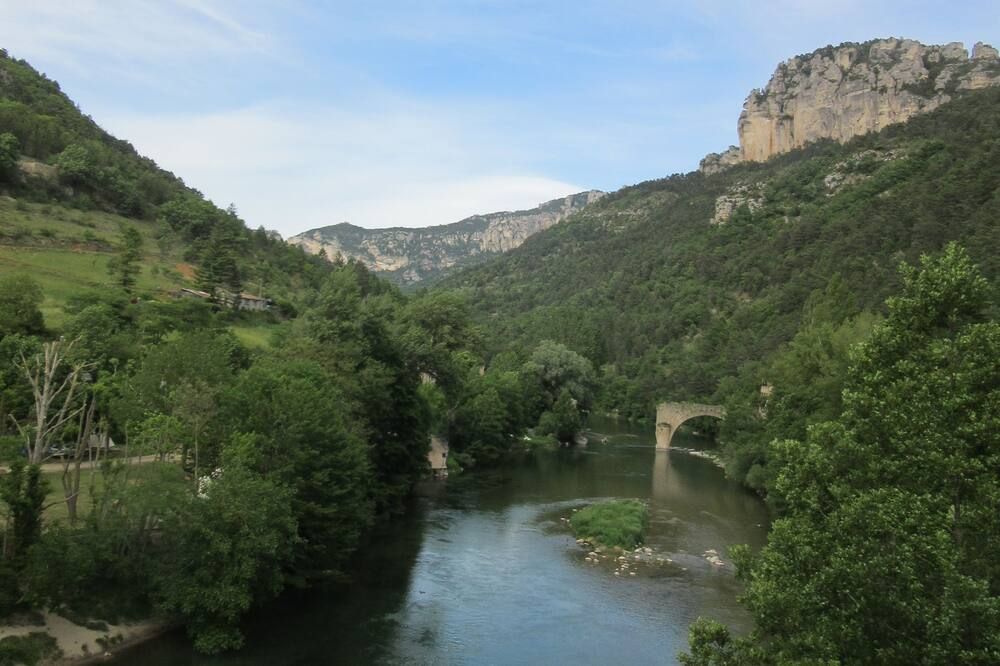 Hôtel des Causses - Millau - Näkymät ulkona