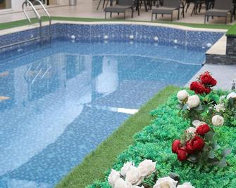 Kaya Hotel Amman - Ammán - Piscina