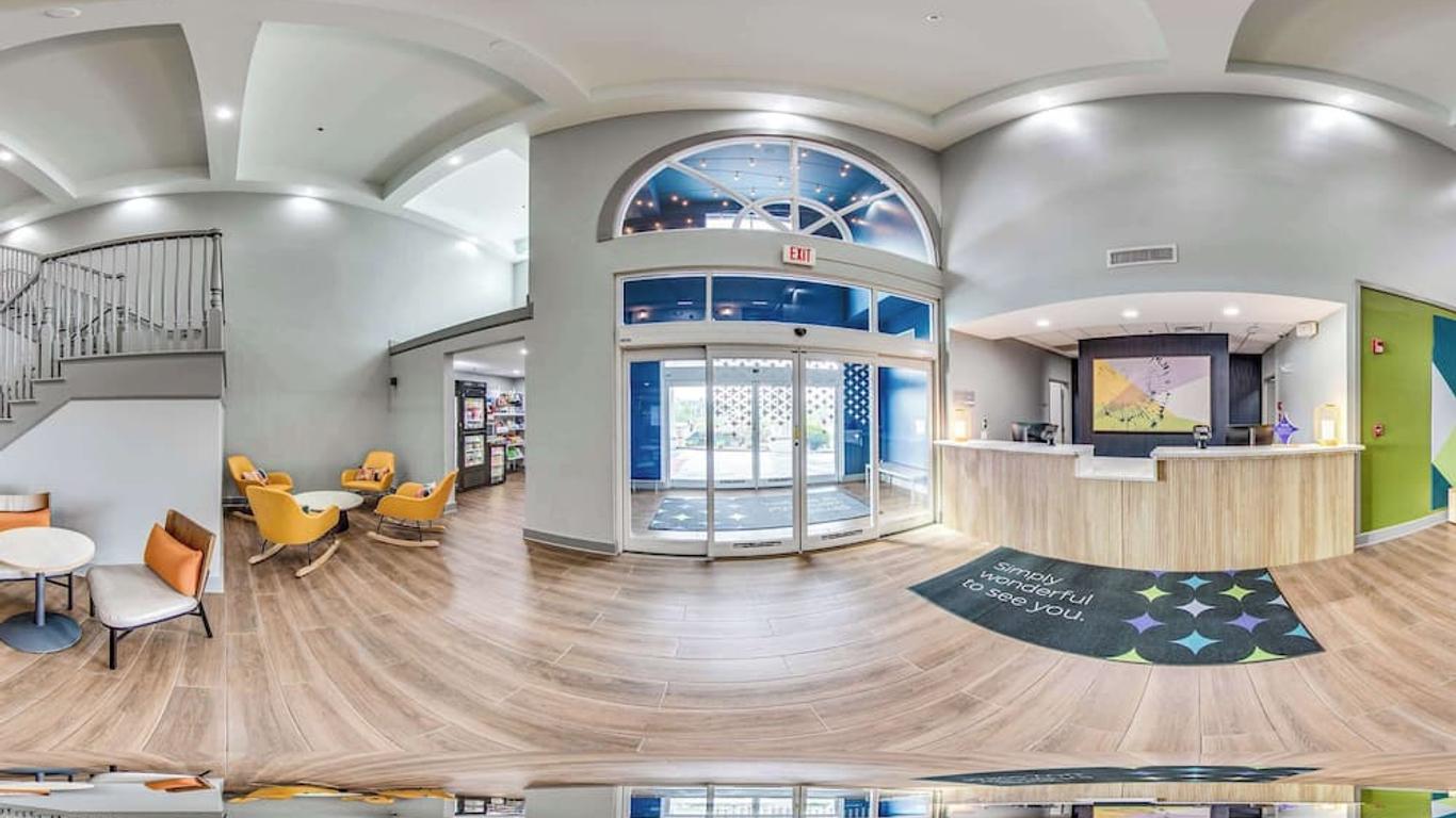 Spark by Hilton Commerce, GA