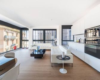 Luxury 3BR Apartment with Sea View - Beausoleil - Living room