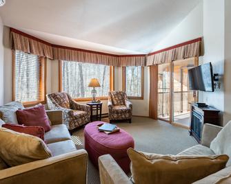 Landmark Resort - Egg Harbor - Living room