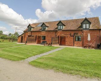 Betty's Barn - Church Stretton - Building