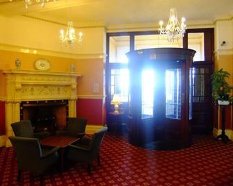 Hotel De Paris - Cromer - Salónek