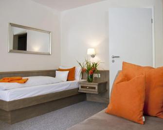 Gasthaus alte Post - Oberding - Slaapkamer