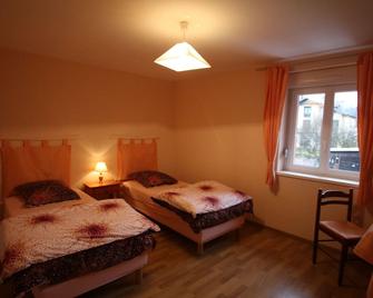 Gite Docelles, 5 bedrooms, 10 persons - Cheniménil - Habitación