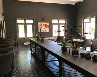 Ruby Rose - Riebeek-Kasteel - Front desk