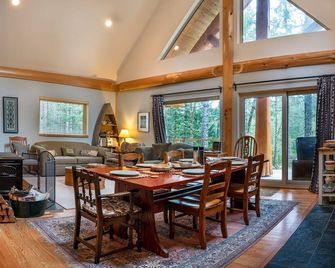 Fine Craft Cedar House - Madeira Park - Sala pranzo