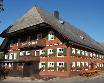 Hotel Ochsen - Titisee-Neustadt - Gebäude