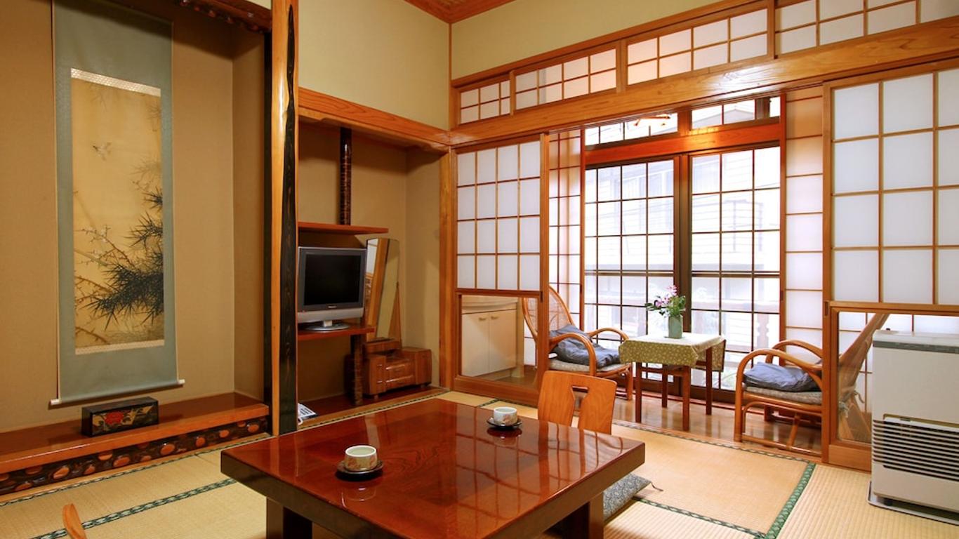 鎌先温泉 最上屋旅館