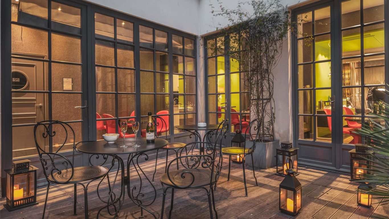 Hotel Le Petit Paris