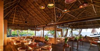 Matachica Resort & Spa - Adults Only - San Pedro Town - Restaurant
