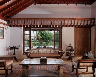 Blusalzz Villa - Muhamma, Alleppey - Kerala - Alappuzha - Living room