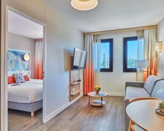 Aparthotel Adagio Aix-en-Provence Centre - Aix-en-Provence - Living room