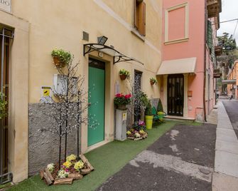 Giardino Giusti House & Court - Verona - Building