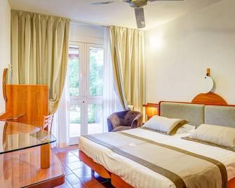 Residence Riva degli Etruschi - San Vincenzo - Slaapkamer